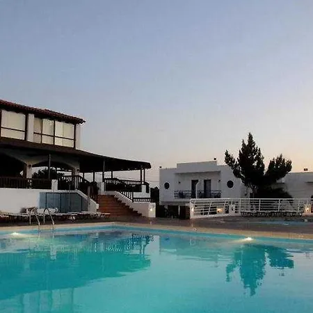 Village 4*