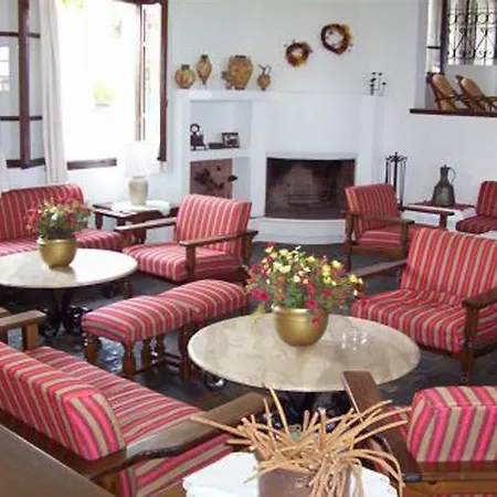 Village Hotel 4*